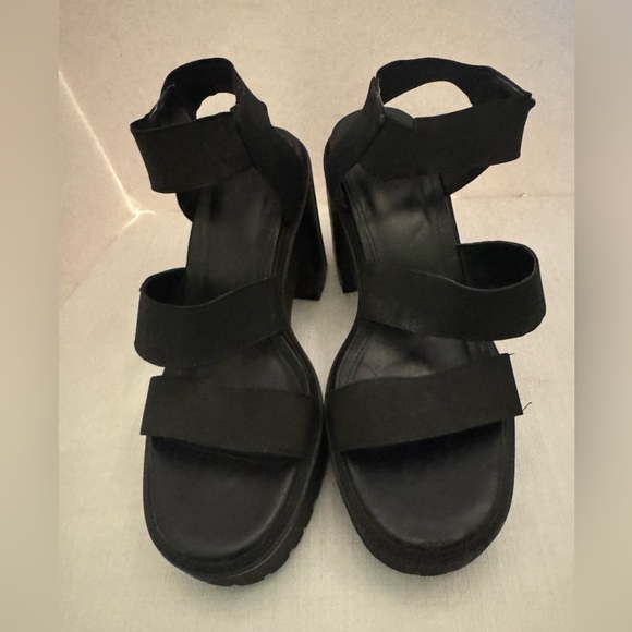 Funky Chunky Forever 21 Block Heel Sandals Size 9 - Picture 1 of 12